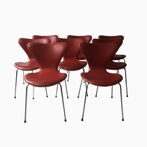 Mid-Century Indian Red Leather Dining Chairs by Arne Jacobsen for Fritz Hansen, 1960s, Set of 8