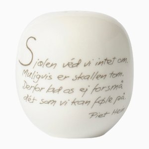 Salero Mid-Century de porcelana de Piet Hein para Royal Copenhagen