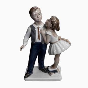Figura de niña y niña danesa de porcelana de Lyngby, años 50