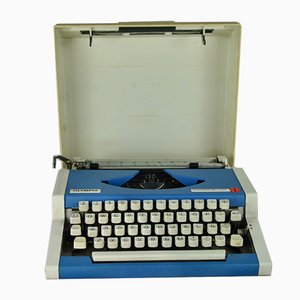 Máquina de escribir Traveler de Olympia, años 70
