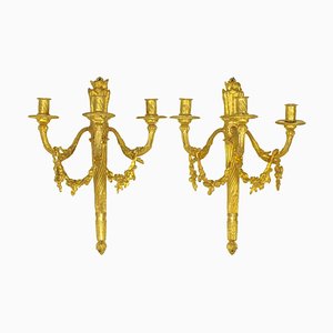 Applique Luigi XVI in stile Faretra a tre luci in bronzo dorato attribuita a H. Vian, set di 2