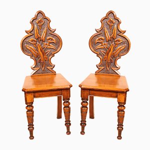 Set aus antiken englischen Art Deco Hallenstühlen