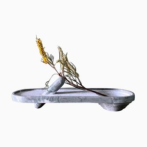 25 Degrees Single Flower Vase by Pete Pongsak