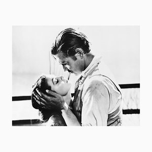 Impresión de archivo de Clark Gable y Vivien Leigh enmarcada en blanco