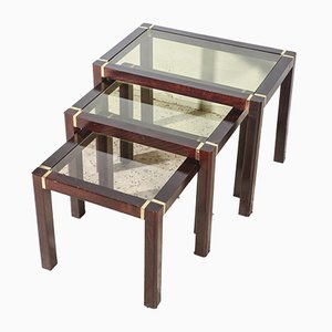 Mesas de centro tríptico de madera con tablero de vidrio, años 80. Juego de 3