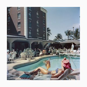 Übergroßer Palm Beach Oversize C Print in Weiß von Slim Aarons