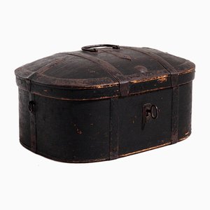 Swedish Painted Trunk with Original Key, Lock and Hardware, 1720s