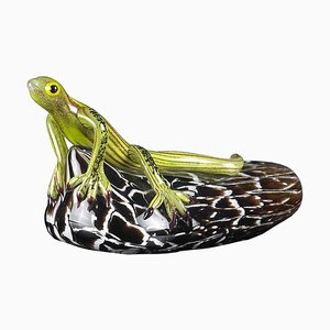 Italian Green Lizard on a Stone in Glass from VGnewtrend
