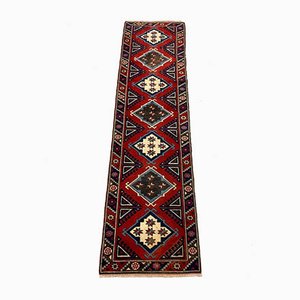 Tapis de Couloir Tribal Vintage Rouge, Beige et Bleu, Turquie, 1950s