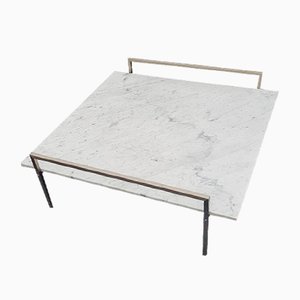 Mesa de centro de mármol con base rectangular de metal, años 60