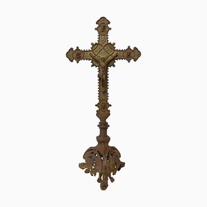 Crucifix de la fin du 19ème siècle sur Piédestal