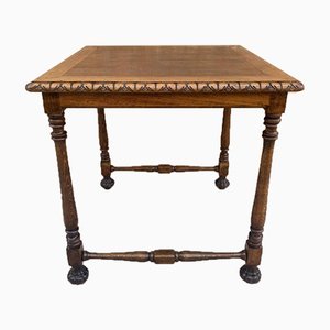 Tavolino Mid-Century in legno di noce intagliato in stile Luigi Filippo