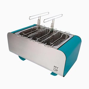 Barbecue Mid-Century trasportabile con cucina verticale compatta di MYOP