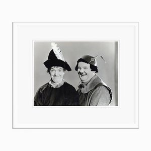 Laurel and Hardy in Babes in Toyland Imprimé Pigmentaire Encadré en Blanc par Bettmann