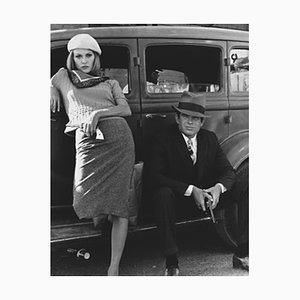 Impresión pigmentada de Warren Beatty y Faye Dunaway enmarcada en negro