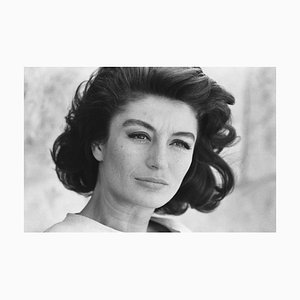 Impresión pigmentada Anouk Aimee Archival enmarcada en negro de Giancarlo Botti