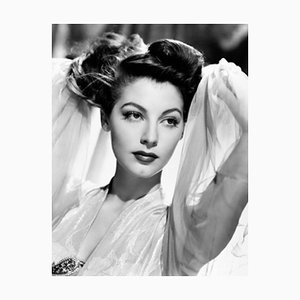 Ava Gardner Archival Pigmentdruck, gerahmt in Weiß