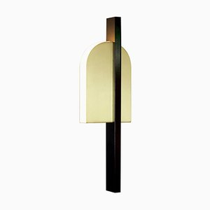 Brass Single Wall Light Square in Circle