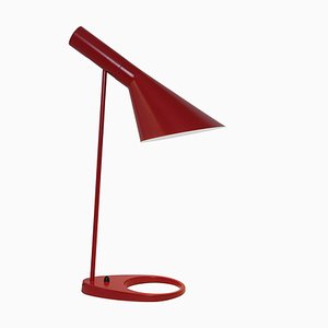 Lámpara de mesa AJ Mid-Century moderna de Arne Jacobsen para Louis Poulsen
