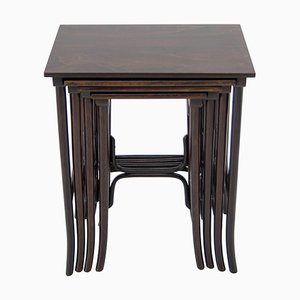 Tavolini a incastro Art Nouveau modello 10 di Thonet, inizio XX secolo, set di 4