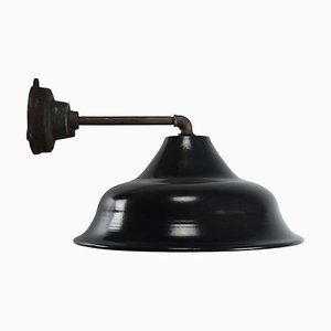Schwarz emaillierte industrielle Vintage Vintage Wandlampe aus Gusseisen