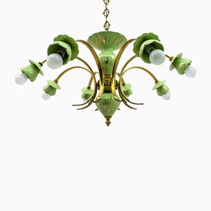 Lámpara de araña italiana neoclásica de latón y porcelana con 8 luces, años 60