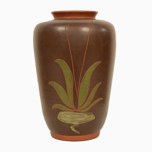Vase Art Nouveau en Céramique Peinte avec une Grue et un Roseau, 1910