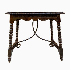 Table Antique Casting Antique du 20ème Siècle en Noyer avec Pieds Tournants Solomonic