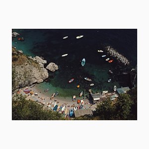 Slim Aarons, Busy Bay, Imprimé C Oversize Encadré en Blanc, 1984