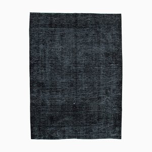 Schwarzer Anatolischer Handgeknüpfter Überfärbter Teppich in Schwarz