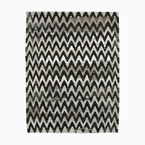 Grauer Handgeknüpfter Flatwave Kilim Teppich aus Geometrischer Wolle
