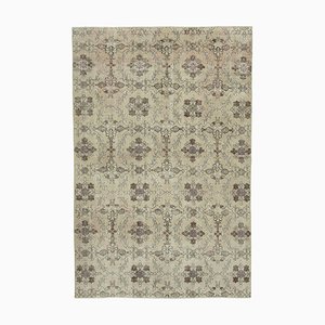 Tappeto vintage anatolico in lana intrecciata a mano beige