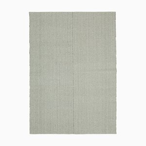 Grauer handgewebter Flatwave Kilim Teppich aus Wolle