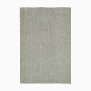 Grauer handgewebter Flatwave Kilim Teppich aus Wolle