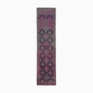 Handgefertigter rötlicher Vintage Teppich aus orientalischer Wolle