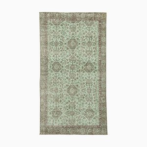 Grüner Anatolischer Handgeknüpfter Vintage Teppich aus Wolle