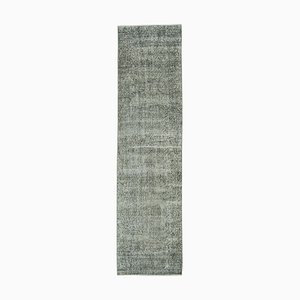 Alfombra de pasillo antigua sobreteñida tradicional gris tejida a mano