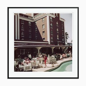 Slim Aarons, Colony Hotel Oversize C Imprimé Encadré en Noir