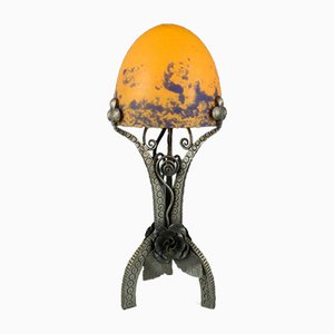 Tischlampe aus Schmiedeeisen im Art Deco Stil in Orange und Dunkelviolettem Glas