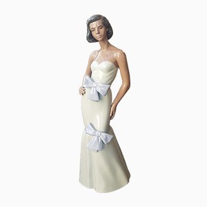 Figura de mujer de porcelana de Nao Lladro, años 70