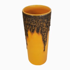 Jarrón de cerámica amarilla con esmalte Lava