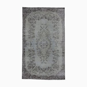 Grau Eingefärbter Teppich