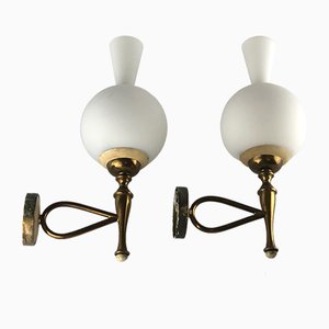 Italienische Wandlampen aus Messing, Lack & Opalglas von Stilnovo, 1950er, 2er Set