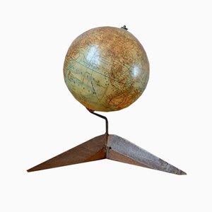 Globe Antique par Ludwig Julius Heymann