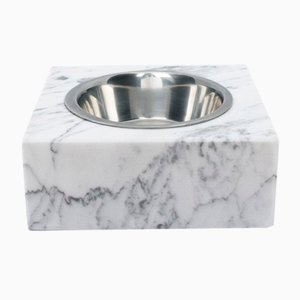 Cuenco Cats and Dogs cuadrado de mármol blanco con acero extraíble de Fiammettav Home Collection