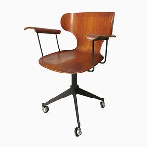 Sedia girevole in teak e compensato di Carlo Ratti per Legni Curvati, anni '50