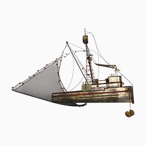 Barca da pesca Maria grande in ottone di Curtis Jeré