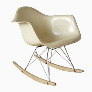 Mecedora RAR de Charles & Ray Eames para Herman Miller, años 60