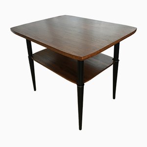 Table Basse Art Déco en Noyer avec Étagère, 1970s