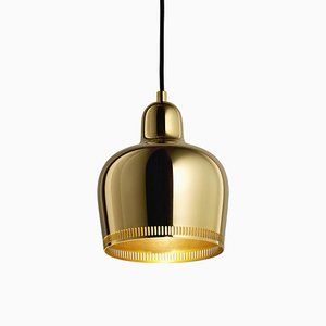 Lampada a sospensione a campana dorata in ottone di Alvar Aalto